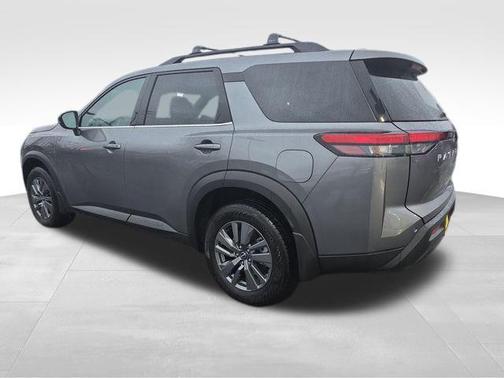 2024 Nissan Pathfinder SV 4WD