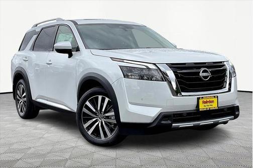 2025 Nissan Pathfinder Platinum 4WD