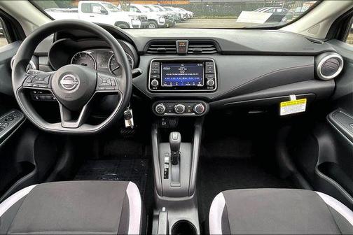 2025 Nissan Versa 1.6 S