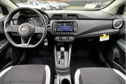 2025 Nissan Versa 1.6 S
