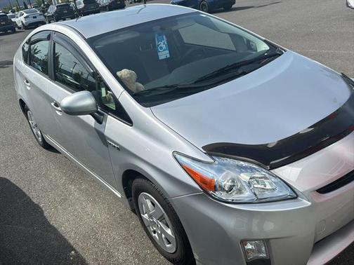 2010 Toyota Prius III