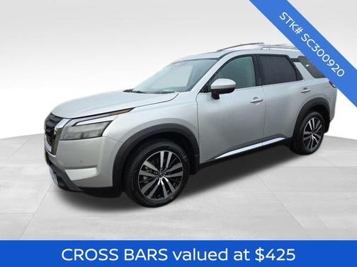 2025 Nissan Pathfinder Platinum 4WD