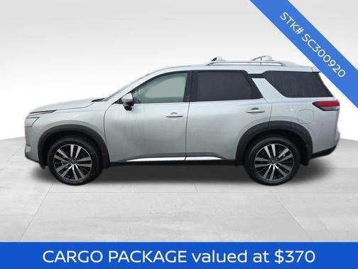 2025 Nissan Pathfinder Platinum 4WD