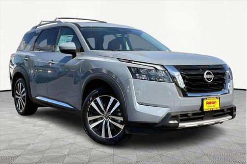 2025 Nissan Pathfinder Platinum 4WD