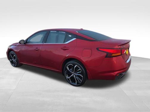 2023 Nissan Altima SR Intelligent AWD