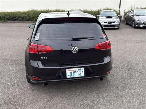 2016 Volkswagen Golf GTI 2.0T S 4-Door