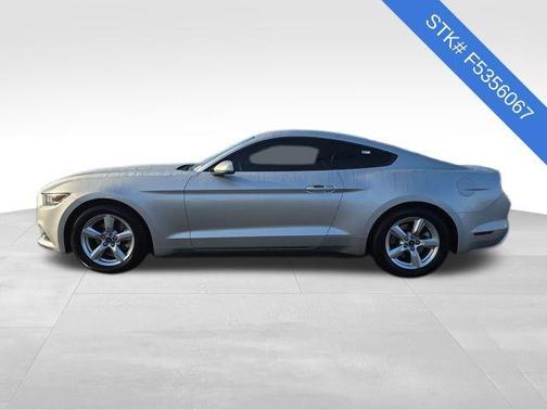 2015 Ford Mustang V6