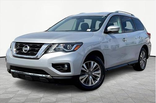 2018 Nissan Pathfinder SV