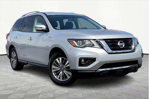 2018 Nissan Pathfinder SV