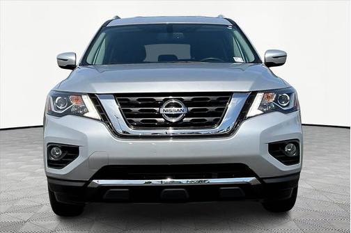 2018 Nissan Pathfinder SV