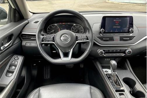 2021 Nissan Altima SR Intelligent AWD