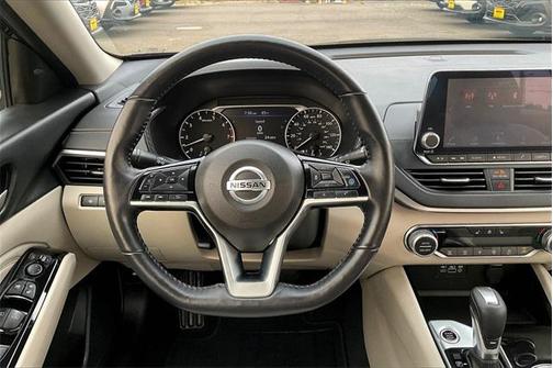 2020 Nissan Altima 2.5 SV
