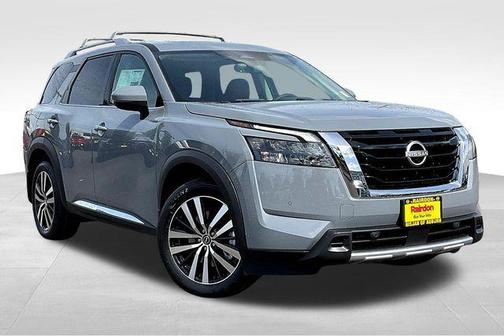 2025 Nissan Pathfinder Platinum 4WD