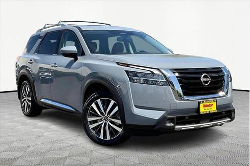 2022 Nissan Pathfinder Platinum 4WD