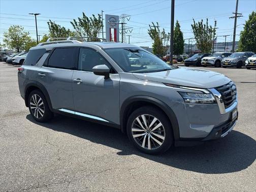 2022 Nissan Pathfinder Platinum 4WD