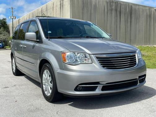 Billet Silver Metallic Clearcoat 2014 Chrysler Town & Country Touring