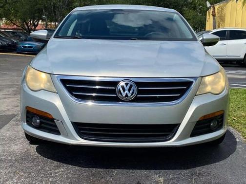 2010 Volkswagen CC Sport