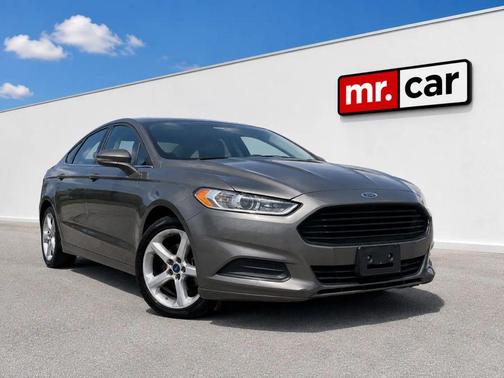 Gray 2014 Ford Fusion SE
