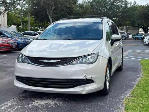 2017 Chrysler Pacifica Touring