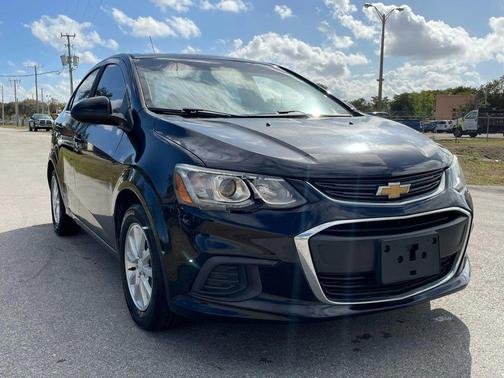 2017 Chevrolet Sonic LT