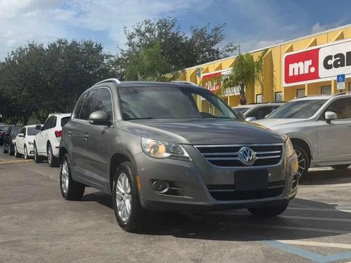 2009 Volkswagen Tiguan Base