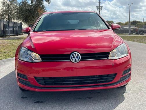 2016 Volkswagen Golf TSI S 4-Door