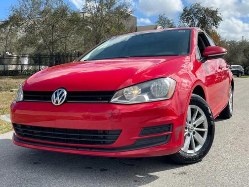 2016 Volkswagen Golf TSI S 4-Door