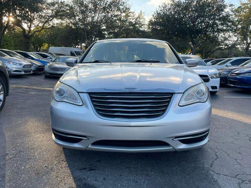 2012 Chrysler 200 LX