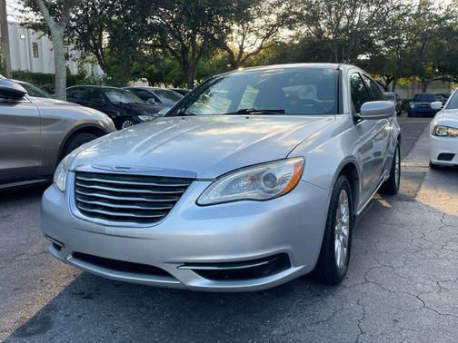 2012 Chrysler 200 LX