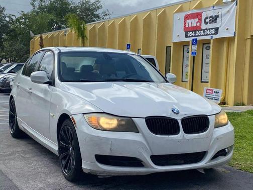 2011 BMW 328 328i Sedan 4D