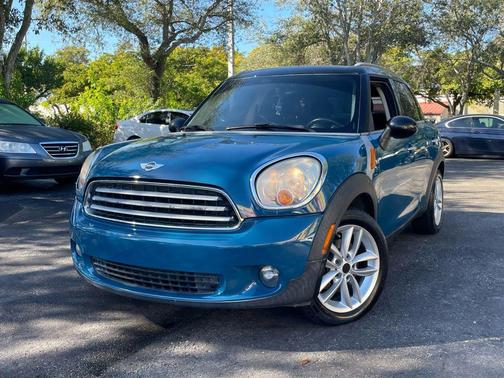 2011 MINI Cooper Countryman Base