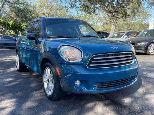 2011 MINI Cooper Countryman Base