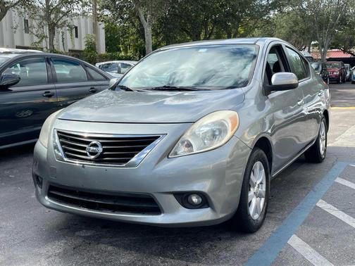 2012 Nissan Versa 1.6 S