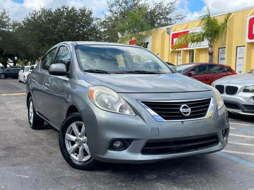 2012 Nissan Versa 1.6 S