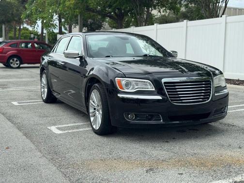 2011 Chrysler 300 Limited
