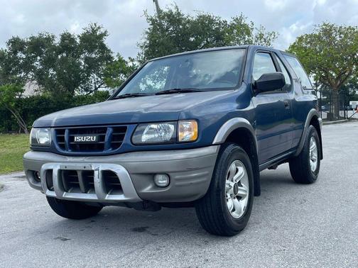 Gray 2002 Isuzu Rodeo Sport S 3.2L V6 Hard Top