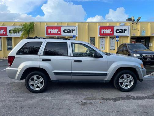 2005 Jeep Grand Cherokee Laredo
