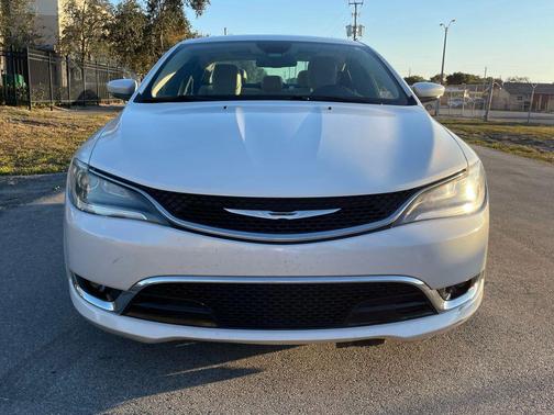 2015 Chrysler 200 C