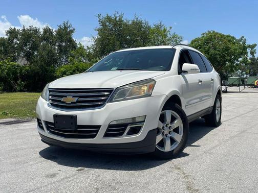 White 2014 Chevrolet Traverse LTZ