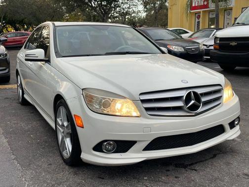 2010 Mercedes-Benz C-Class Luxury