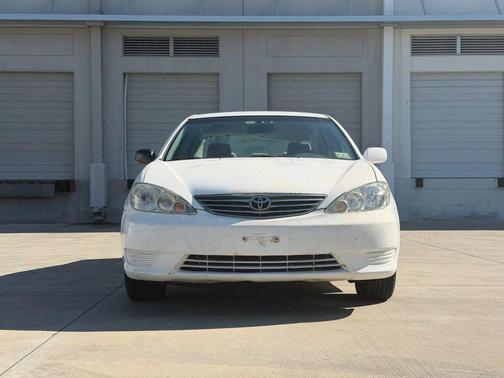 2005 Toyota Camry XLE