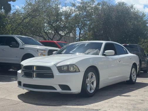 2013 Dodge Charger SE