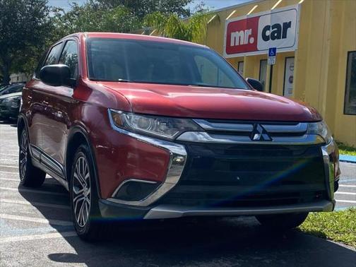 2016 Mitsubishi Outlander ES