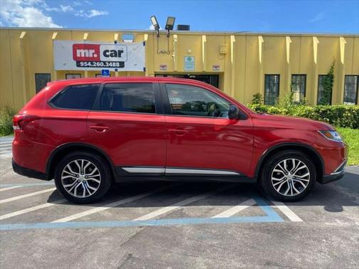 2016 Mitsubishi Outlander ES