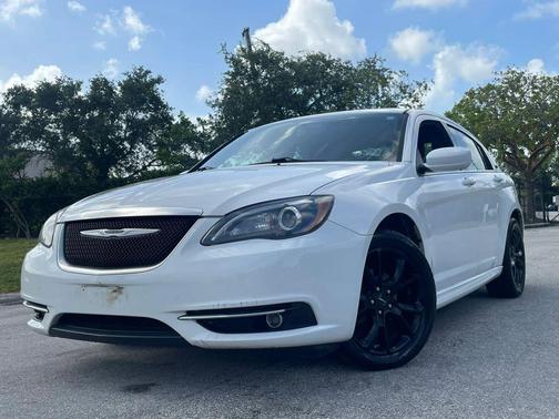Bright White Clearcoat 2014 Chrysler 200 Limited