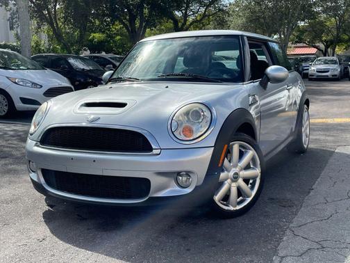 2007 MINI Cooper S Base