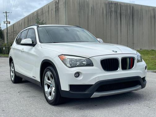 white 2014 BMW X1 sDrive 28i