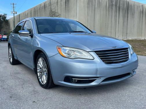 2012 Chrysler 200 Limited
