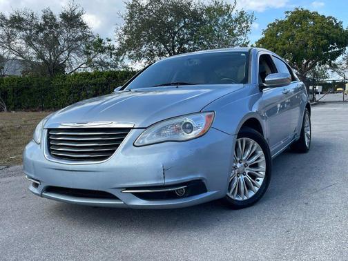 2012 Chrysler 200 Limited