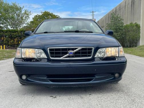 2003 Volvo C70 LT